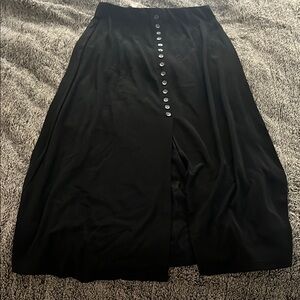 Briggs New York Black Midi A-Line Skirt with Slit